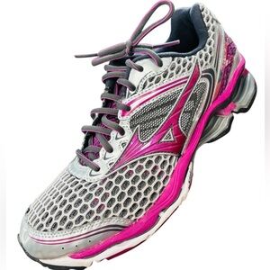 Mizuno Wave Creation 17 Pink and Gray Running Shoes, Size 8.5